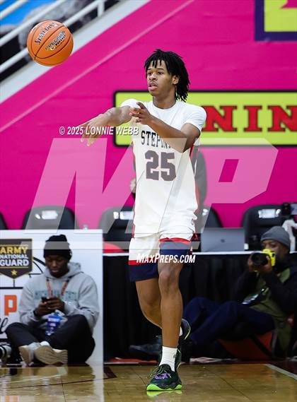 Thumbnail 1 in Archbishop Stepinac vs. Richmond Heights (Army National Guard Hoophall Classic) photogallery.