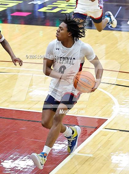 Thumbnail 3 in Archbishop Stepinac vs. Richmond Heights (Army National Guard Hoophall Classic) photogallery.