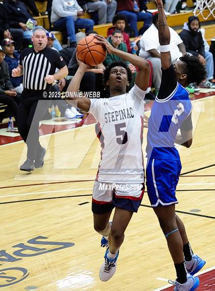 Thumbnail 2 in Archbishop Stepinac vs. Richmond Heights (Army National Guard Hoophall Classic) photogallery.