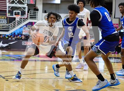 Thumbnail 3 in Archbishop Stepinac vs. Richmond Heights (Army National Guard Hoophall Classic) photogallery.