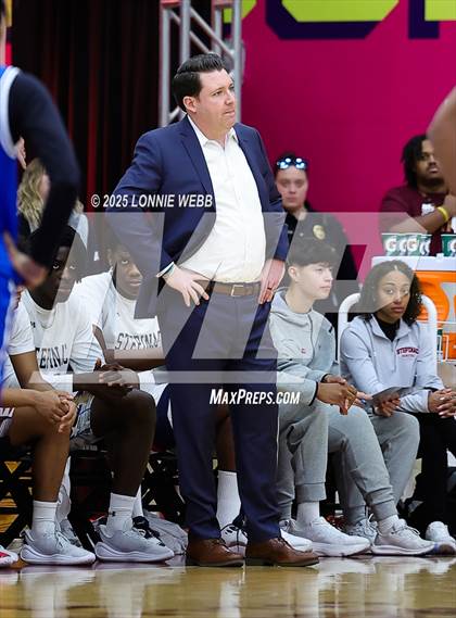 Thumbnail 2 in Archbishop Stepinac vs. Richmond Heights (Army National Guard Hoophall Classic) photogallery.