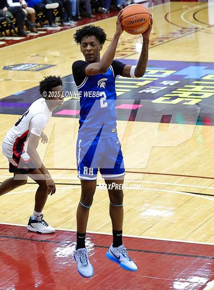 Thumbnail 2 in Archbishop Stepinac vs. Richmond Heights (Army National Guard Hoophall Classic) photogallery.