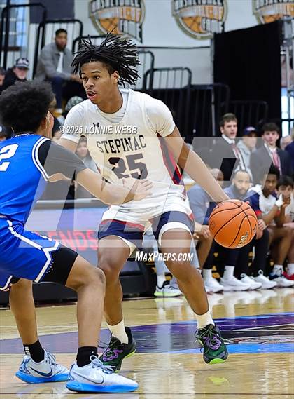 Thumbnail 3 in Archbishop Stepinac vs. Richmond Heights (Army National Guard Hoophall Classic) photogallery.