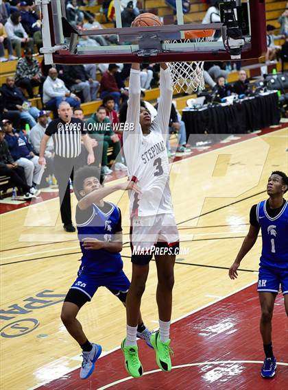 Thumbnail 3 in Archbishop Stepinac vs. Richmond Heights (Army National Guard Hoophall Classic) photogallery.