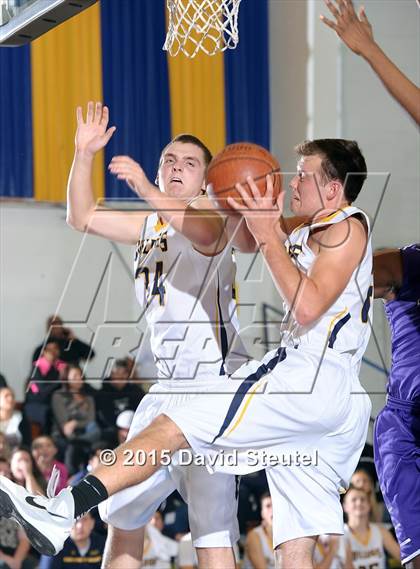 Thumbnail 2 in Sacramento vs. Gridley (Gridley Invitational) photogallery.