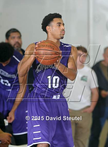 Thumbnail 3 in Sacramento vs. Gridley (Gridley Invitational) photogallery.