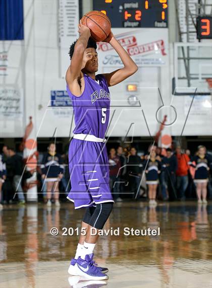 Thumbnail 1 in Sacramento vs. Gridley (Gridley Invitational) photogallery.