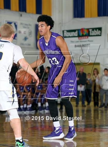 Thumbnail 3 in Sacramento vs. Gridley (Gridley Invitational) photogallery.