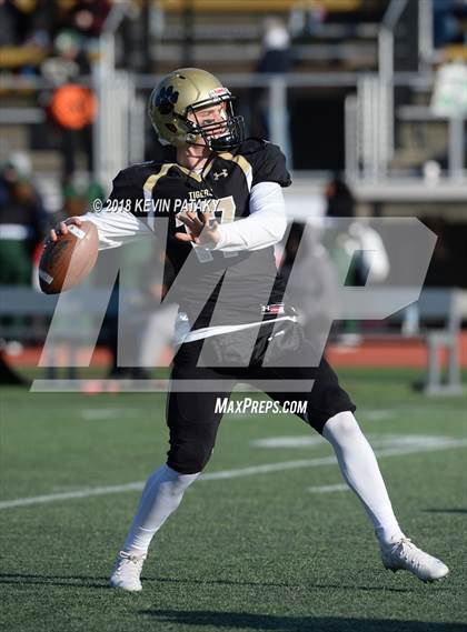 Thumbnail 1 in Maloney vs. Daniel Hand (CIAC Class L Final) photogallery.