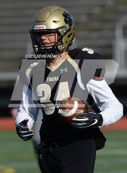 Thumbnail 2 in Maloney vs. Daniel Hand (CIAC Class L Final) photogallery.