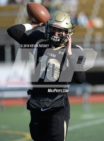 Thumbnail 3 in Maloney vs. Daniel Hand (CIAC Class L Final) photogallery.
