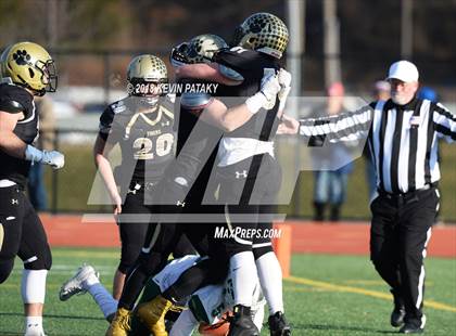 Thumbnail 2 in Maloney vs. Daniel Hand (CIAC Class L Final) photogallery.