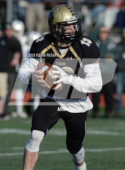 Thumbnail 3 in Maloney vs. Daniel Hand (CIAC Class L Final) photogallery.