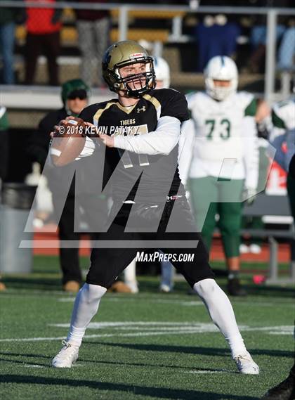 Thumbnail 1 in Maloney vs. Daniel Hand (CIAC Class L Final) photogallery.