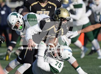 Thumbnail 3 in Maloney vs. Daniel Hand (CIAC Class L Final) photogallery.