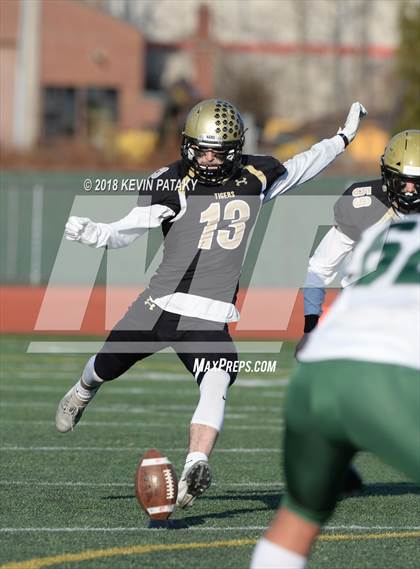 Thumbnail 3 in Maloney vs. Daniel Hand (CIAC Class L Final) photogallery.