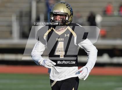 Thumbnail 2 in Maloney vs. Daniel Hand (CIAC Class L Final) photogallery.