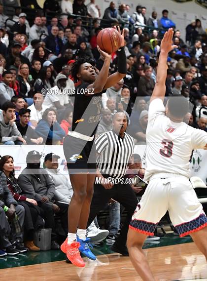 Thumbnail 3 in Dublin vs. Rancho Christian (The Classic at Damien) photogallery.