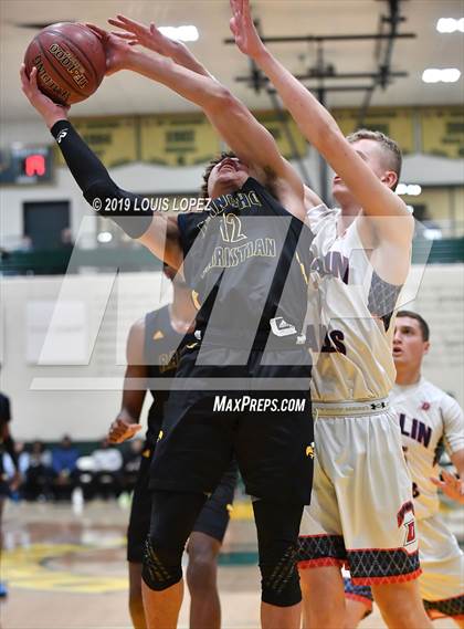 Thumbnail 1 in Dublin vs. Rancho Christian (The Classic at Damien) photogallery.
