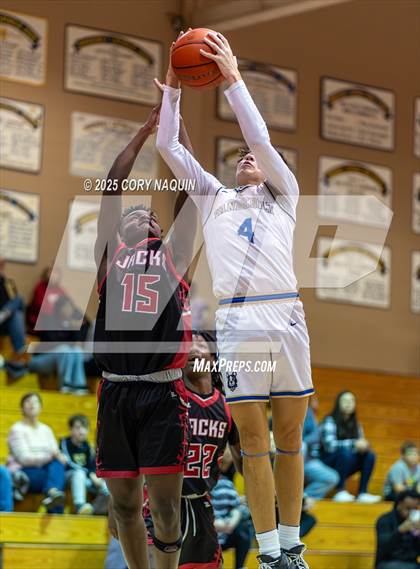 Thumbnail 3 in Patterson @ Vandebilt Catholic photogallery.