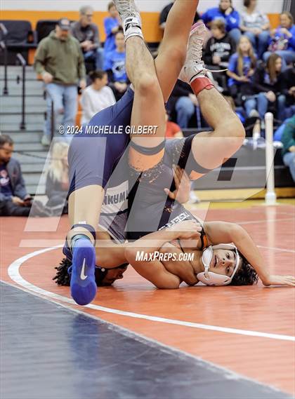 Thumbnail 2 in 56th Akron Holiday Tournament (semi-finals) photogallery.