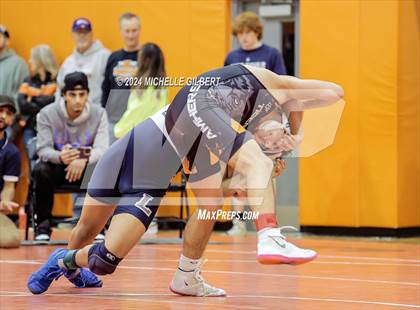 Thumbnail 1 in 56th Akron Holiday Tournament (semi-finals) photogallery.
