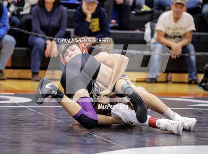 Thumbnail 2 in 56th Akron Holiday Tournament (semi-finals) photogallery.