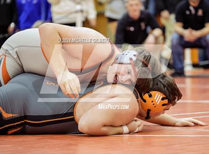 Thumbnail 2 in 56th Akron Holiday Tournament (semi-finals) photogallery.