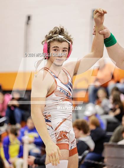 Thumbnail 3 in 56th Akron Holiday Tournament (semi-finals) photogallery.