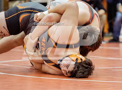 Thumbnail 1 in 56th Akron Holiday Tournament (semi-finals) photogallery.