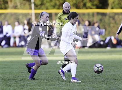 Thumbnail 2 in Staples vs Darien (FCIAC Quarterfinal) photogallery.