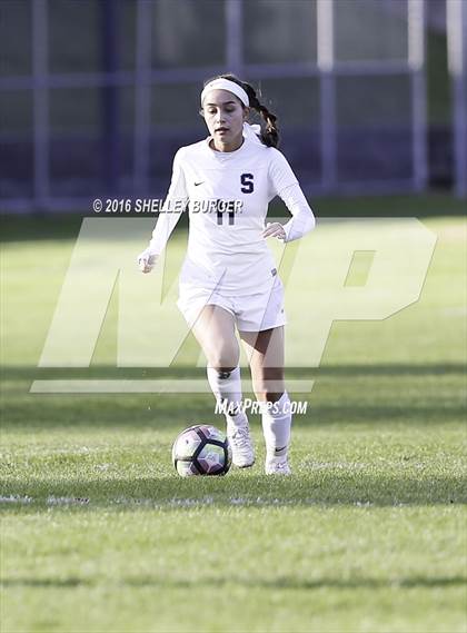 Thumbnail 3 in Staples vs Darien (FCIAC Quarterfinal) photogallery.