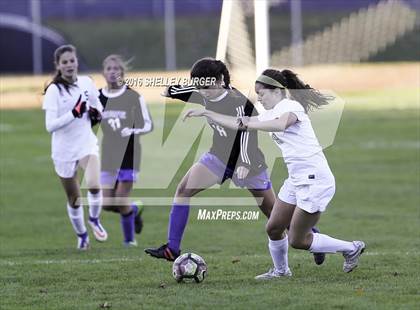 Thumbnail 3 in Staples vs Darien (FCIAC Quarterfinal) photogallery.
