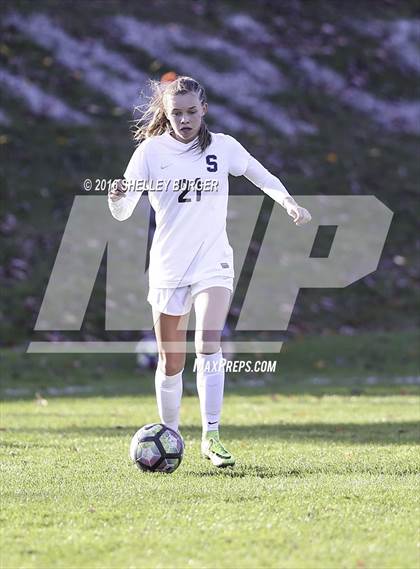 Thumbnail 3 in Staples vs Darien (FCIAC Quarterfinal) photogallery.