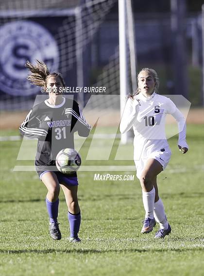 Thumbnail 1 in Staples vs Darien (FCIAC Quarterfinal) photogallery.