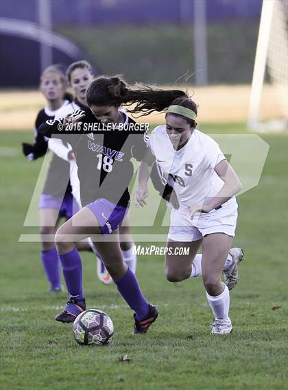 Thumbnail 3 in Staples vs Darien (FCIAC Quarterfinal) photogallery.