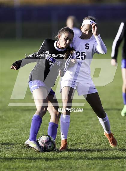 Thumbnail 3 in Staples vs Darien (FCIAC Quarterfinal) photogallery.