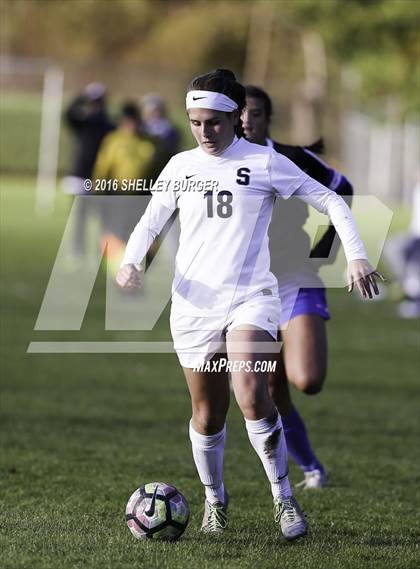 Thumbnail 2 in Staples vs Darien (FCIAC Quarterfinal) photogallery.