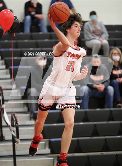 Thumbnail 2 in Amanda-Clearcreek @ Circleville photogallery.