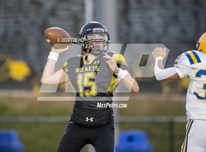 Thumbnail 2 in Gaithersburg @ Richard Montgomery photogallery.