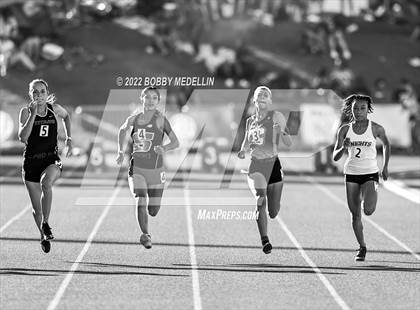 Thumbnail 3 in CIF Girls Central Section Track & Field Championships photogallery.