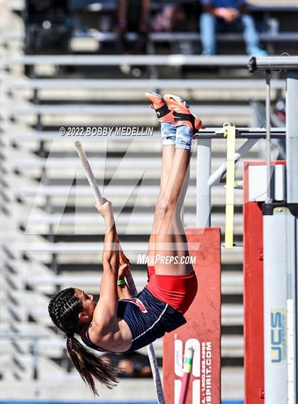 Thumbnail 1 in CIF Girls Central Section Track & Field Championships photogallery.