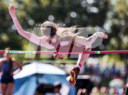 Thumbnail 1 in CIF Girls Central Section Track & Field Championships photogallery.