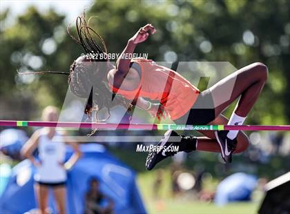 Thumbnail 2 in CIF Girls Central Section Track & Field Championships photogallery.