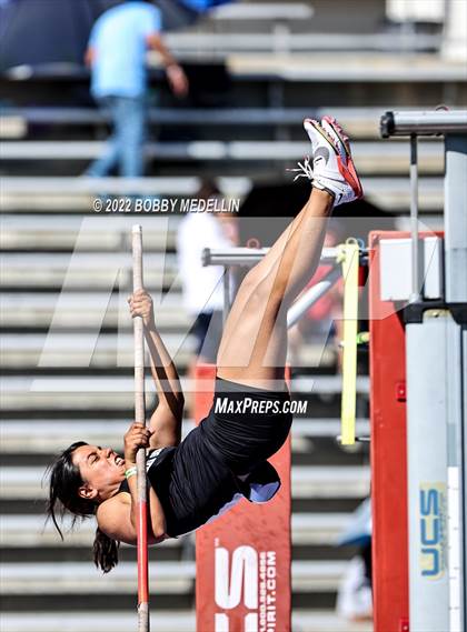 Thumbnail 3 in CIF Girls Central Section Track & Field Championships photogallery.