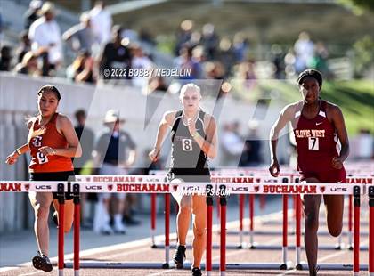 Thumbnail 2 in CIF Girls Central Section Track & Field Championships photogallery.