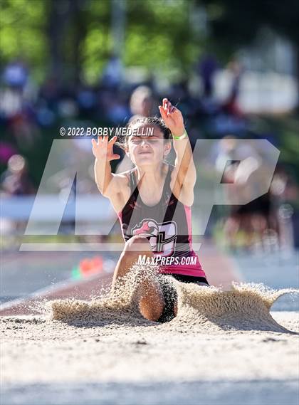 Thumbnail 1 in CIF Girls Central Section Track & Field Championships photogallery.