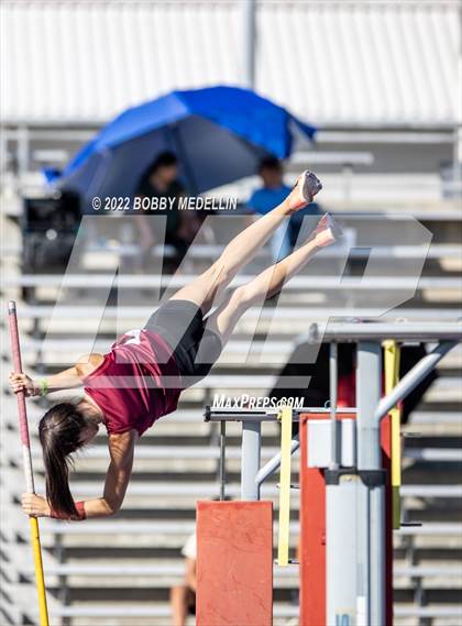 Thumbnail 2 in CIF Girls Central Section Track & Field Championships photogallery.