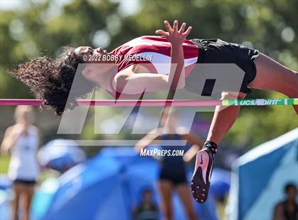 Thumbnail 3 in CIF Girls Central Section Track & Field Championships photogallery.