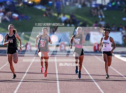 Thumbnail 2 in CIF Girls Central Section Track & Field Championships photogallery.